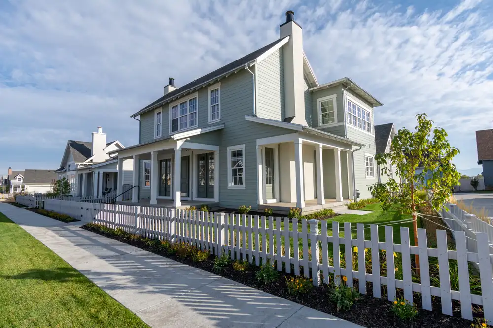 Wind-rated vinyl fence installation at a Broward County home